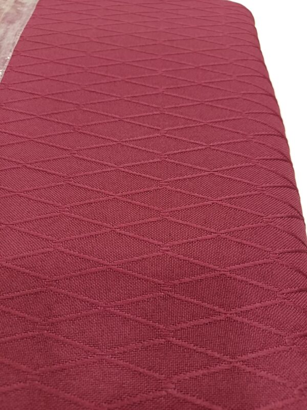 Mantel Rectangular Antimanchas Dumoy/Bordo 1,40 x 3 ,10Mts Labrado. - Imagen 2