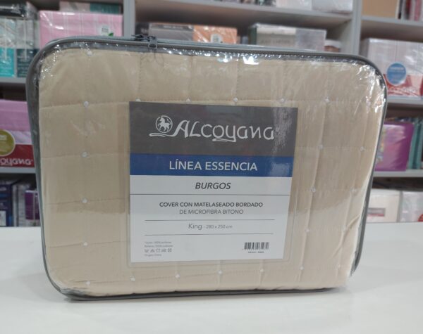 Cubrecama Cover Matelaseado Alcoyana Burgos /Arena. King Size. - Imagen 2