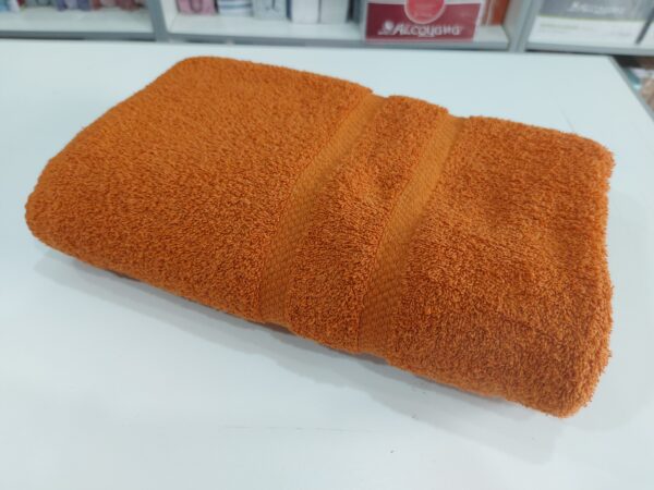 Toallon Franco Valente Pesado 500grs 100%Algodon/Naranja Oxido. Grande 80x150 Cm