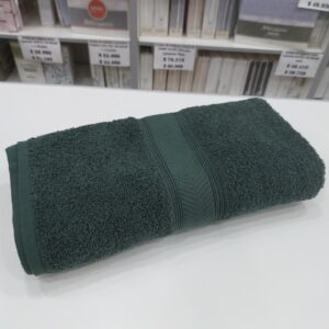 Toallon Franco Valente/Verde ingles.100% Algodón 400 Gramos