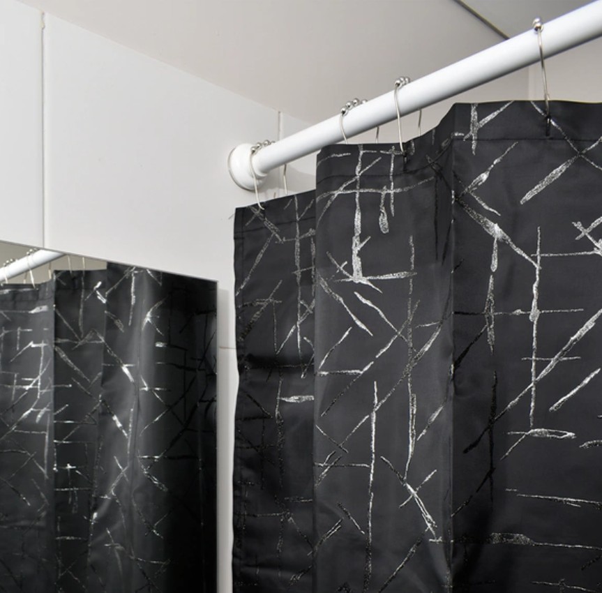 Cortina De Baño De Tela labrada City Blanco con Ganchos Roller/Negro - Imagen 2