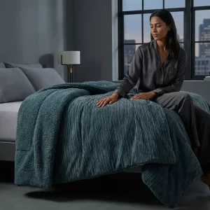 Edredón Jacquard Microflannel con reverso Corderito Palette Noruega Queen/Petroleo